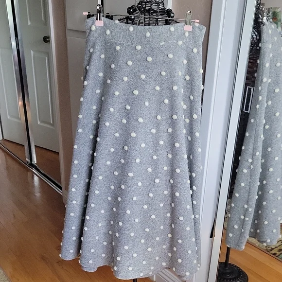 Gray Polka Dot Skirt - Picture 6 of 6
